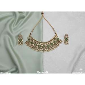 Ensemble de colliers traditionnels pour occasions festives, bijoux ethniques indiens pour mariée, design élégant et remarquable, accessoires de mode pour mariage et fête - Product Image 4