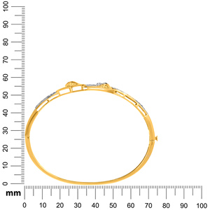 Bracelet jonc élégant en or pour femme, motifs géométriques style diamant, détails étincelants en pavé de pierres, design classique et raffiné, or 18 carats - Product Image 4