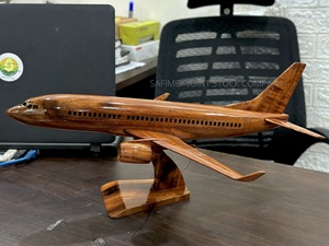 Modèle d'avion Boeing 737/747/757/777 en bois, taille moyenne 40-44 cm, en bois massif, avion civil, décoration de table, provenance Vietnam - Product Image 3