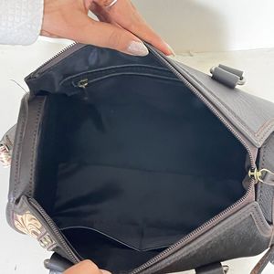 Bolsa de Viaje Grande de Cuero Vacuno Hecha a Mano con Diseño de Corazón, Bolso de Mano Vintage con Estampado Floral, Estilo Speedy, Unisex - Product Image 6