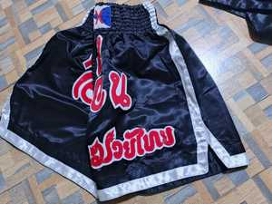 Pantalones cortos ligeros de muay thai diseñados para atletas con tela transpirable de movimiento flexible y cintura cómoda, aptos para OEM. - Product Image 3