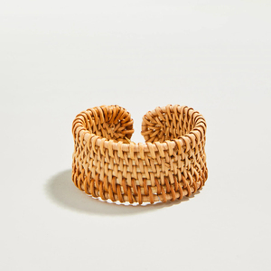 Brazaletes modernos para mujer, pulsera de ratán natural, directo del fabricante - Product Image 5