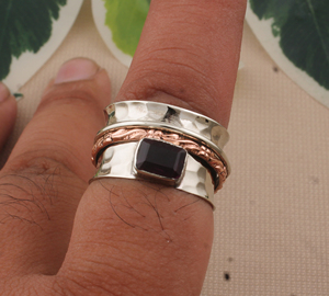 Bague de luxe classique en grenat rouge, argent sterling 925, bande carrée faite à la main pour femme, bijoux de mode pour fête et mariage - Product Image 3