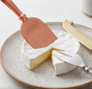 Juego de 4 cuchillos para queso con hoja de acero inoxidable y mango de cobre, herramientas para queso con espátula, tenedores y cuchillo para uso en la cocina. - Product Image 3