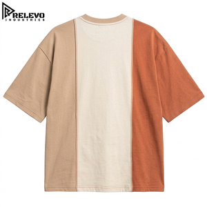 เสื้อยืดแขนสั้นผู้ชายคุณภาพสูง ดีไซน์คัลเลอร์บล็อก สามสี เบจ ขาว และเทอร์ราคอตต้า แบบแผงแนวตั้ง - Product Image 2