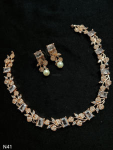 Classic American Diamond Bridal Jewelry <b>Set</b> Two-Piece <b>Necklace</b> <b>and</b> <b>Earrings</b> for Wedding Fashionable Classic Style - Product Image 2