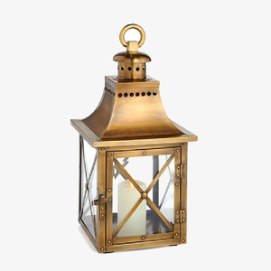 Elegante Farolillo de Metal y Vidrio Ecológico, Portátil y de Primera Calidad, con Acabado Dorado, para Velas, Ideal para Exteriores - Product Image 1