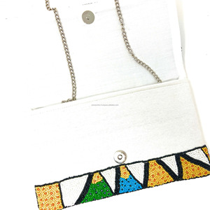 Bolso de Mano con Cuentas de Diseño OMG Comic Pop, Bolso de Mano Plegable y Duradero con Lentejuelas Coloridas, Bolso de Mano con Cadena de Cuentas, Portátil y Antirrobo - Product Image 4