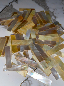 Carrelage décoratif artisanal en nacre dorée de luxe pour ameublement et design intérieur – Vietnam - Product Image 3