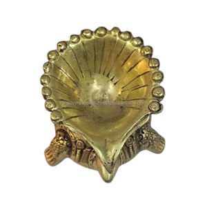 Vente en gros personnalisé laiton tortue Diya parfait pour Pooja cadeaux décoration Festivals et ambiance spirituelle au meilleur prix - Product Image 1