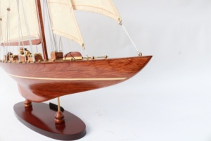 Modèle de bateau à voile en bois fait main - Yacht de course classique de classe J, finition bois naturel, modèle réduit, décoration intérieure, Endeavour - Product Image 3