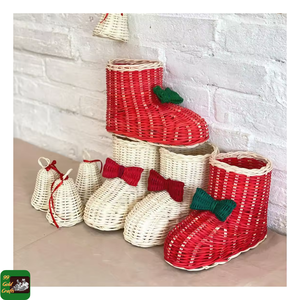 Ornements de Noël en rotin faits à la main, décorations écologiques tissées pour suspendre à l'arbre de Noël et pour les décorations saisonnières, Vietnam - Product Image 5