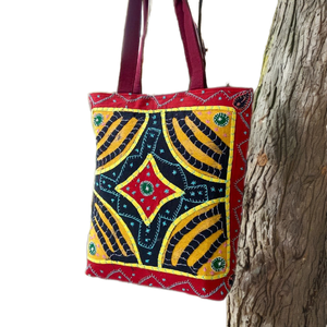 Bolso de Mensajero de estilo bohemio Vintage a la moda para mujer, bolso de algodón con cierre de cremallera, candados bordados, decoración de cadenas - Product Image 1