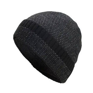 Apparelzest Bonnet de ski unisexe motif crâne, 100% acrylique, avec logo patch jacquard tissé, bonnet d'hiver personnalisé en tricot gaufré à revers pour homme - Product Image 2