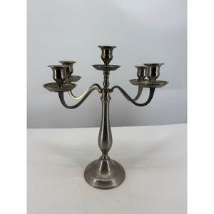 Candelabro de Metal de Lujo como Centro de Mesa para Celebraciones Navideñas, Recepciones de Boda y Decoración Festiva del Hogar - Product Image 1