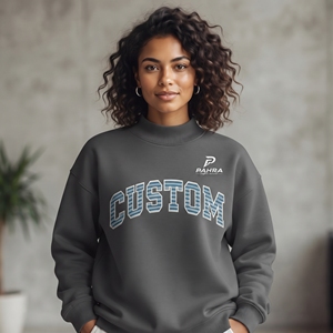 Sudadera con capucha personalizada para mujer, estilo universitario con letras aplicadas, oversize, cuello simulado, hombros caídos, estilo varsity, streetwear - Product Image 2