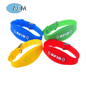 Bracelet intelligent en silicone mince et plat, personnalisable, réutilisable, portable, nouveau bracelet RFID étanche en silicone 125 kHz Suna House - Product Image 6