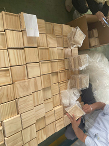 Cubiertas Minimalistas de Madera de Álamo para Postes de Escalera, Componentes para Escaleras Modernas y Elegantes, Balcones de EFS Vietnam - Product Image 5