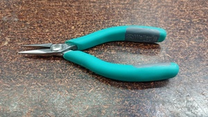 Pince à bec effilé Weller Erem 2411P en acier inoxydable de 6 pouces |   Mâchoire lisse et arrondie |   Sécurité ESD garantie |   Série Magic Sense 2400 - Product Image 6