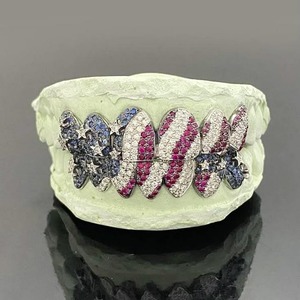 Grillz Diamantés de Qualité Supérieure pour Hommes – Bijou Dentaire Tendance Hip Hop pour Soirées Musicales – Disponible à Prix Abordable - Product Image 4