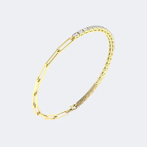 Pulsera de tenis con diamantes de corte esmeralda de 2.60 quilates en oro de 9 quilates - Product Image 4
