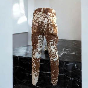 Pantalon cargo de chasse en cuir pour hommes |   Pantalon en cuir de vache imperméable, personnalisé, pour l'extérieur, décontracté et élégant - Product Image 2