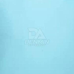 Manténgase seco y concentrado con las camisetas de rendimiento para hombre que cuentan con tecnología de secado rápido y material elástico flexible. - Product Image 6