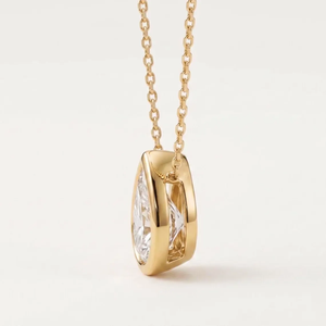 Collar con Colgante de Diamante Corte Pera, Engaste en Bisel de Oro Amarillo, Diseño Minimalista, Unisex, Uso Diario - Product Image 2