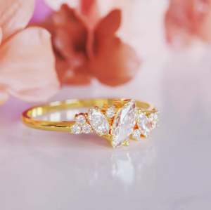 Anillo de Compromiso de Lujo con Moissanita Corte Marquesa, Chapado en Oro de 18K sobre Plata de Ley, Bañado en Rodio y Oro Amarillo, Anillo de Boda para Fiesta - Product Image 1