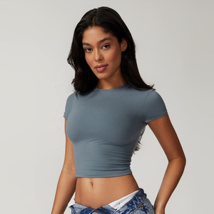 เสื้อครอปท็อปผู้หญิงสำหรับฤดูร้อน แห้งเร็ว เหมาะสำหรับโยคะ พิลาทิส วิ่ง มีหลายสี ระบายอากาศได้ดี ไซส์พลัส เสื้อออกกำลังกาย - Product Image 3