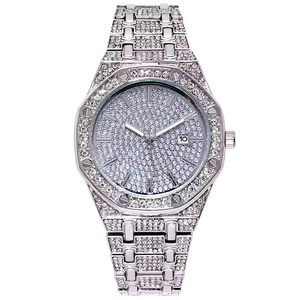 Montre en quartz Moissanite White Glow Premium pour homme, avec un design minimaliste et une finition soignée, construction durable et style élégant - Product Image 3