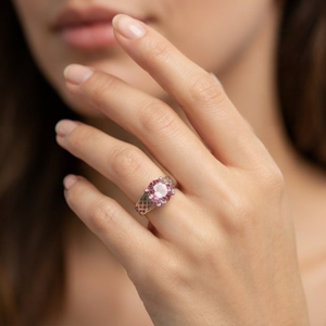 Anillo Solitario Rosa DIVYORO - Product Image 4