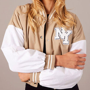 Nuevas Chaquetas Varsity Cortas para Mujer 2026 en Color Negro y Blanco, Tallas Grandes, Chaquetas Cortas de Lana Elegantes para Mujer, Servicio OEM - Product Image 5