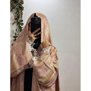 Abaya ouverte de luxe avec châle assorti |   Ensemble Kaftan Brodé Paisley Premium, Modeste, Longueur Cheville, Manches Longues, Toutes Saisons - Product Image 2
