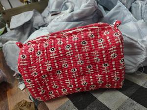 Handmade Style Red Floral Cotton Quilted Makeup <b>Bag</b> Wholesale Travel Cosmetic Pouch Zipper <b>Toiletry</b> Organizer for <b>Women</b> - Product Image 6