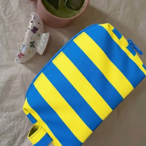 Trousse de Toilette de Voyage en Toile Légère, Imperméable, Grande Capacité, avec Fermeture Éclair, Personnalisable avec Logo, Durable et Lavable, pour Hommes et Femmes - Product Image 3