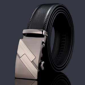 Cinturón de Cuero Genuino para Hombre con Hebilla de Cierre Automático, Cinturón Negro - Product Image 3