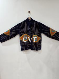 Abrigo de Lujo para Mujer Bordado a Mano, Prenda Exterior Uzbeca Hecha a Mano, Terciopelo Suzani Ecológico, Estilo Boho de Invierno para Fiesta - Product Image 2