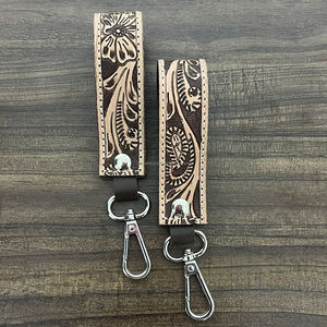 Llavero de Cuero Hecho a Mano Personalizado al por Mayor a Precio de Fábrica, Llavero de Cuero Genuino de Lujo con Clip para Llaves para Mujer - Product Image 4