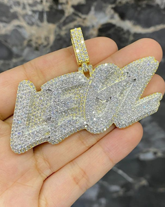 เครื่องประดับฮิปฮอปแบบยูนิเซ็กซ์ จี้ตัวอักษรแบบกำหนดเอง ชุบทองคำขาว 925 เงินแท้ ประดับเพชร ตัวเลข ชื่อ ย่อสัญลักษณ์ โลโก้ รับรองโดย GRA - Product Image 1