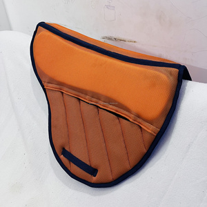 Tapis de selle en maille de mousse double Mousse détachable et face arrière entièrement antidérapante Fabrication par Abaan International - Product Image 4