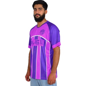 Blaze Fight Wear Maillot de football d'été Costume Qualité Uniforme de football personnalisé Ensembles Kit de maillot en gros d'usine - Product Image 1