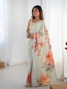 Elegante sari de chinnon verde claro con estampado digital y diseño floral para mujer, estilo indio-pakistaní, ideal para bodas. - Product Image 6