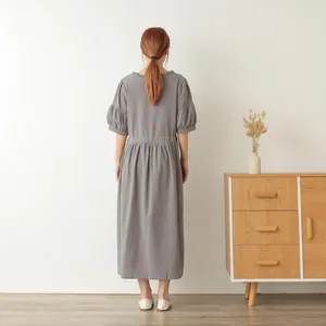 Robe longue style bohème en mélange coton-lin gris, manches bouffantes, taille à nouer, coupe ample, respirante, pour l'été - Product Image 2
