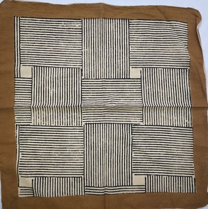 Pañuelo Cuadrado Hecho a Mano con Estampado Indio, Bufanda de Algodón Boho, Accesorio para el Cabello, Regalo para Ella, Duradero para el Verano y la Playa - Product Image 4
