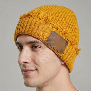 Bonnets élégants en mélange de laine et de fourrure, offrant un tissu doux, des formes classiques, des couleurs polyvalentes pour un usage quotidien, les voyages et les activités de plein air - Product Image 4