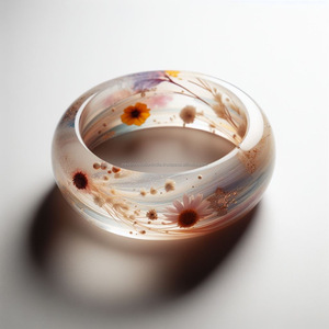 Bracelet ethnique nspired orné d'ornements complexes pour femmes: conçu méticuleusement, structure aérée et grâce intemporelle - Product Image 3