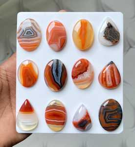 Lote al por mayor de gemas MAHNAJ: Cabujones pulidos de sardónix rojo natural de alto tono cornalino, piedras sueltas para fabricación de joyas - Product Image 1
