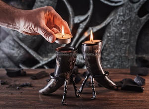 Porte-bougie en corne de buffle polie, accessoire décoratif durable - Product Image 2