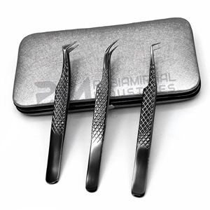 Pince à épiler professionnelle RMI en titane noir durable, couleur plasma, en acier inoxydable massif, pour extensions de cils, avec étui magnétique à pointe en fibre - Product Image 4